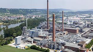 Das Gel&auml;nde der ehemaligen Kelheim Fibres GmbH. &Ouml;DP-Kreisrat Peter-Michael Schmalz hat Ideen f&uuml;r die Nachnutzung.