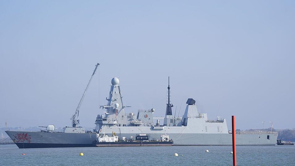 Gro&szlig;britannien bringt seinen Zerst&ouml;rer HMS Dragon f&uuml;r einen etwaigen Schutzeinsatz in der Stra&szlig;e von Hormus in Stellung