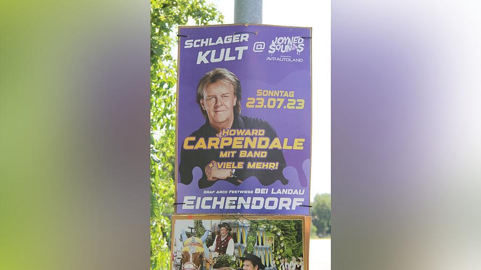 Am Mittwoch hingen noch einige Howard-Carpandale-Plakate - das Konzert am Sonntag war zu diesem Zeitpunkt bereits abgesagt.