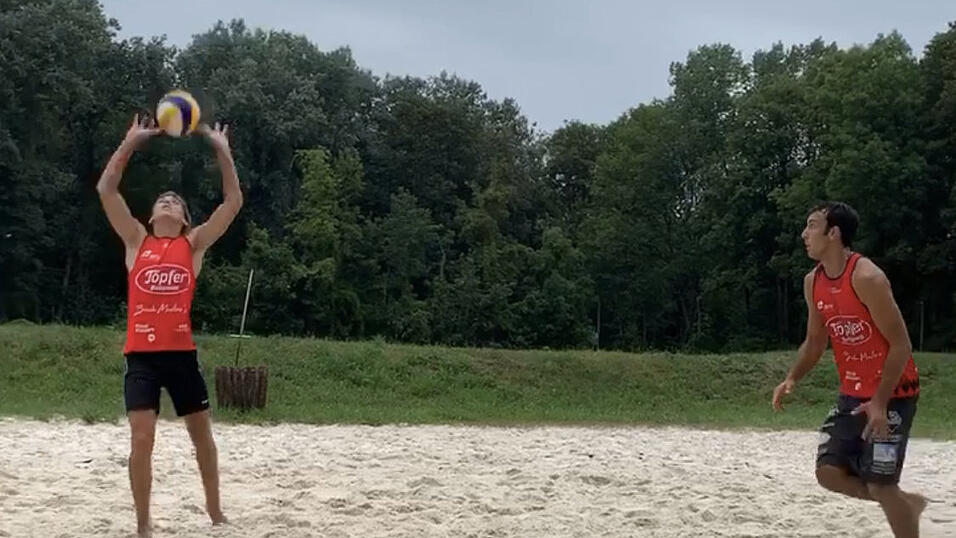 Derzeit k&auml;mpfen die Bayerischen Beachvolleyballer*innen auf der Masters-Tour um die Qualifikation f&uuml;r die Bayerische Beachvolleyball Meisterschaft