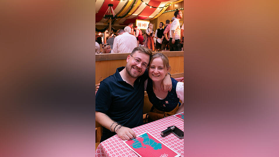 Die Partybilder vom Freitag, 15. August, aus dem Festzelt Krönner. Die Partybilder vom Freitag, 15. August, aus dem Festzelt Krönner.