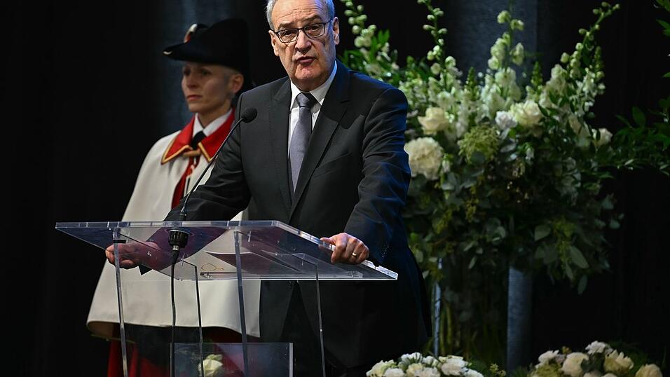 Der Schweizer Bundespräsident betont, es sei nicht Aufgabe der Politik, in das Justizsystem einzugreifen. Der Schweizer Bundespräsident betont, es sei nicht Aufgabe der Politik, in das Justizsystem einzugreifen.