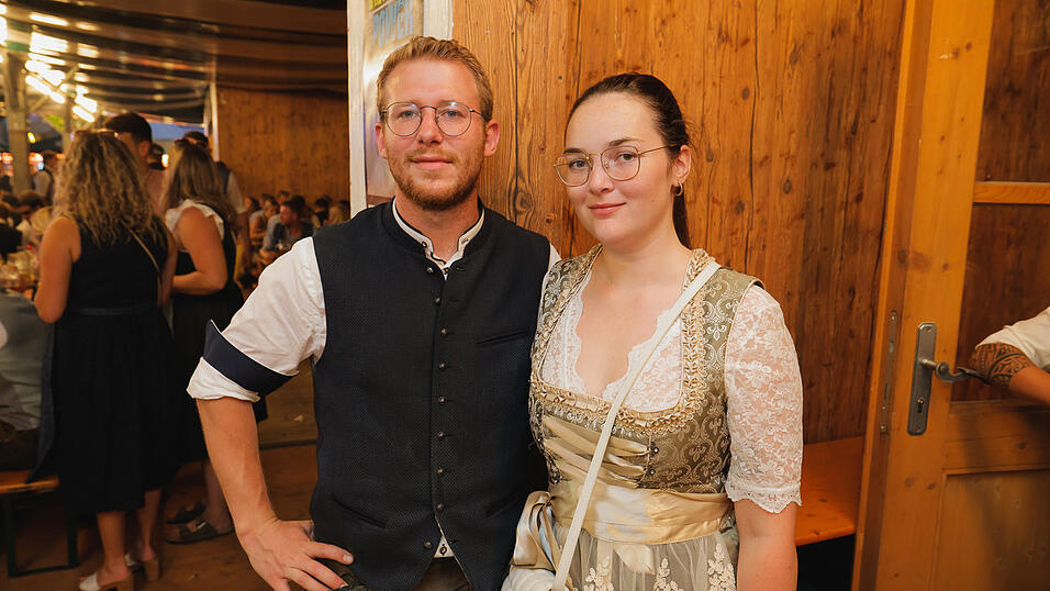 Die Partybilder vom Samstag, 10. August 2024, aus dem Festzelt Weckmann. Die Partybilder vom Samstag, 10. August 2024, aus dem Festzelt Weckmann.