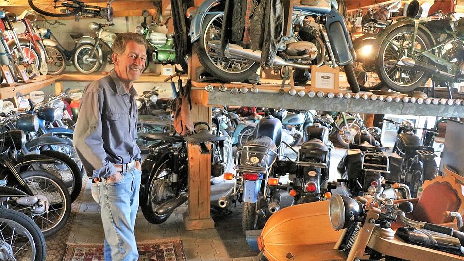 Helmut Stoksa hat die Sammlung von seinem Onkel Willi Schmid (&dagger;) &uuml;bernommen.