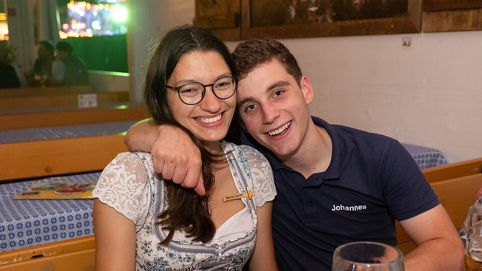 Die Partybilder vom Sonntag, 13. August 2023, aus dem Festzelt Greindl. Die Partybilder vom Sonntag, 13. August 2023, aus dem Festzelt Greindl.