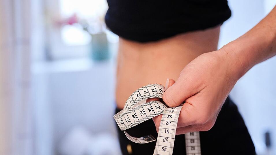 Erfolgreich abnehmen - das wollen viele (Symbolbild) Erfolgreich abnehmen - das wollen viele (Symbolbild)