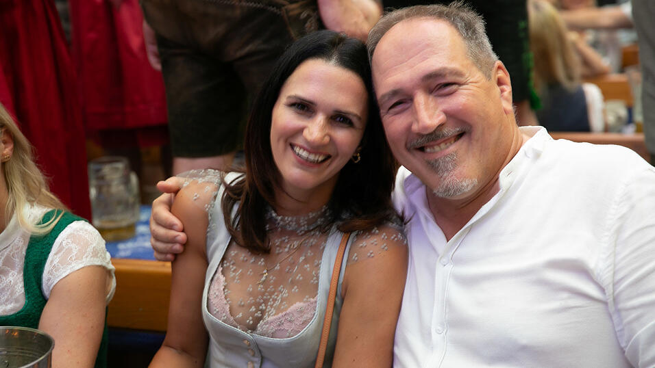 Die Partybilder vom Freitag, 8. August, aus dem Festzelt Wenisch. Die Partybilder vom Freitag, 8. August, aus dem Festzelt Wenisch.