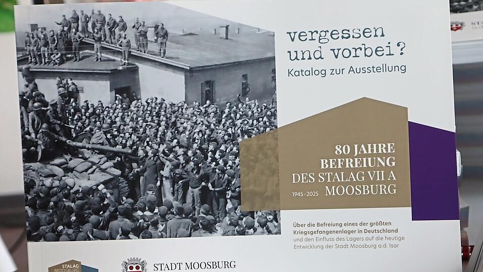 Ein Nachschlagewerk von nationaler historischer Bedeutung: der Katalog zur Ausstellung &bdquo;vergessen und vorbei?&ldquo;