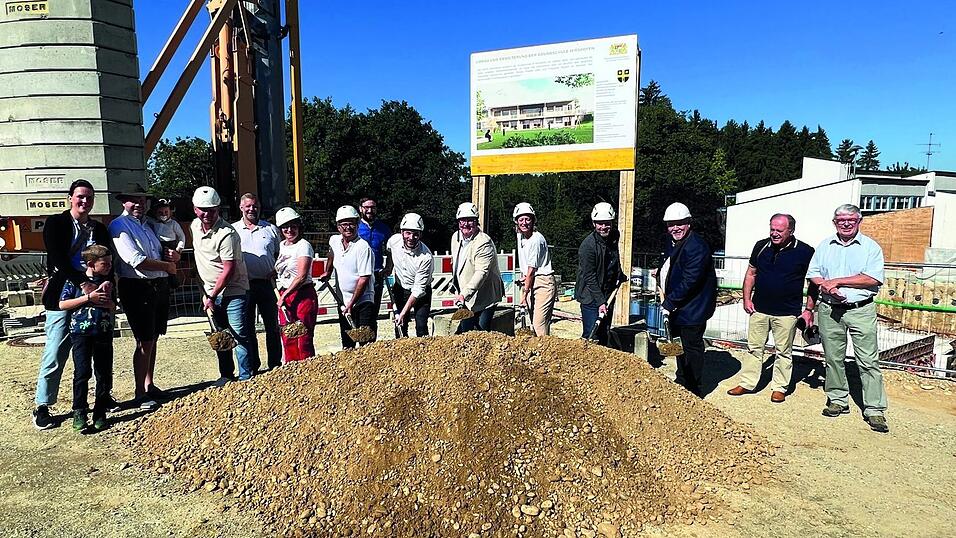 Die Erweiterung der Grundschule Mirskofen kostet 4,7 Millionen Euro. Die Erweiterung der Grundschule Mirskofen kostet 4,7 Millionen Euro.