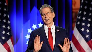 Bessent sprach im USA-House in Davos mit der Presse.