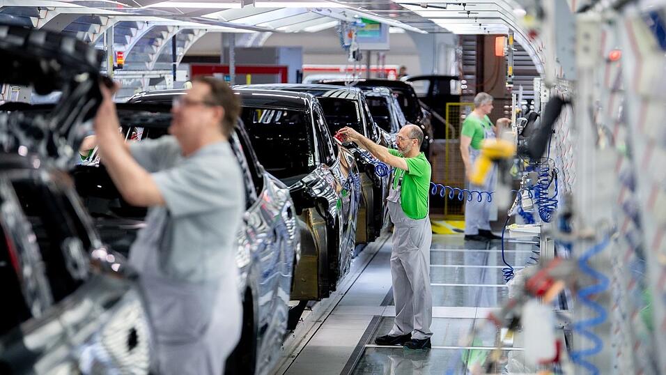 Die Stimmung in der deutschen Autoindustrie steigt weiter. (Archivbild) Die Stimmung in der deutschen Autoindustrie steigt weiter. (Archivbild)