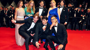 Einmal einen roten Teppich herunter zu laufen ist ein Traum von Vielen. F&uuml;r Alexandra und ihr Team ist er bei den Filmfestspielen in Cannes in Erf&uuml;llung gegangen.&nbsp;