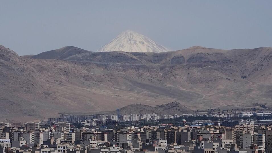In der iranischen Hauptstadt Teheran startet der Handel an der Börse wieder. (Symbolbild) In der iranischen Hauptstadt Teheran startet der Handel an der Börse wieder. (Symbolbild)