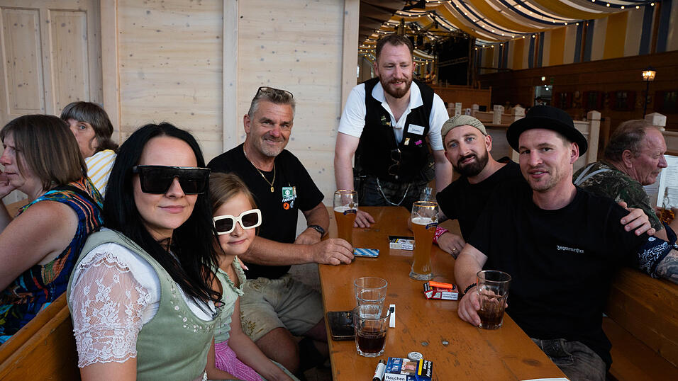Die Partybilder vom Donnerstag, 13. August, aus dem Festzelt Reisinger. Die Partybilder vom Donnerstag, 13. August, aus dem Festzelt Reisinger.
