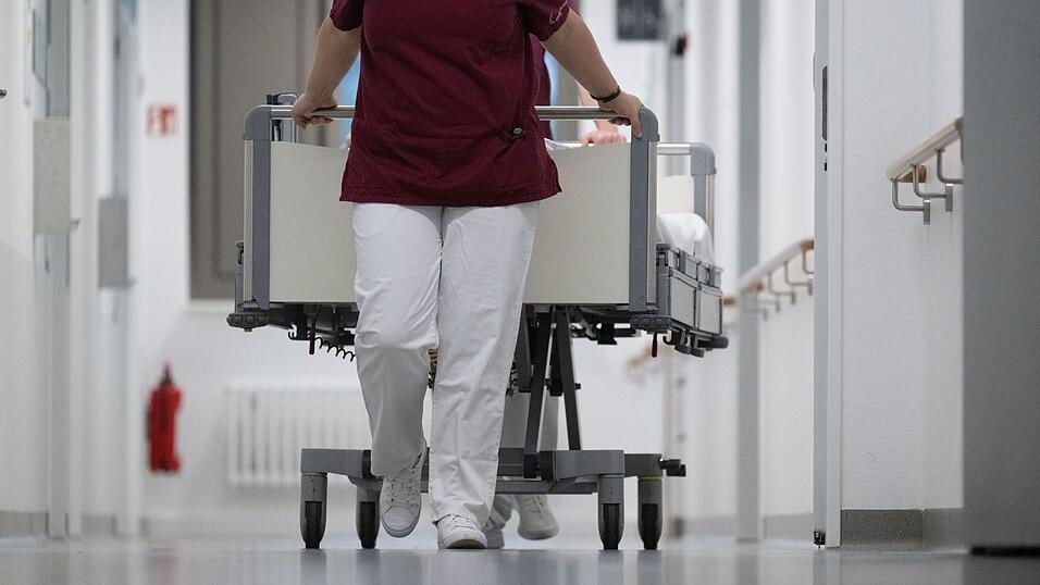 Aus den Bundesrats-Ausschüssen kommen Warnungen vor einem «Kliniksterben» (Archivbild) Aus den Bundesrats-Ausschüssen kommen Warnungen vor einem «Kliniksterben» (Archivbild)
