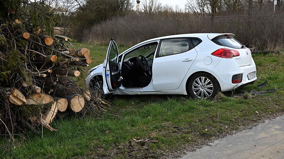 Vermutlich war eine Unachtsamkeit beim Abbiegen der Grund f&uuml;r diesen Unfall.