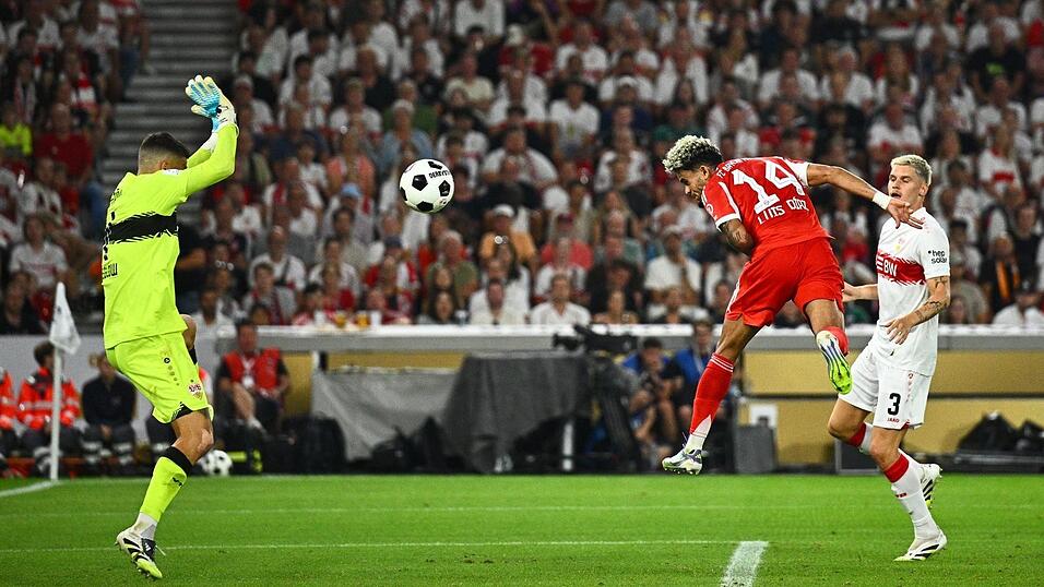 Erstes Pflichtspiel für die Bayern, erstes Tor: Luis Díaz trifft per Kopf.