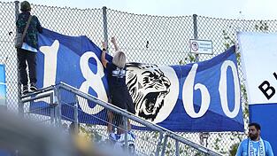 Die Fans bleiben dem TSV 1860 M&uuml;nchen treu. (Archivbild)