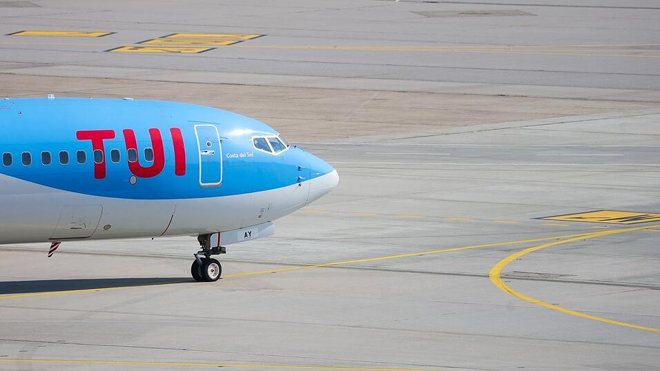Der Unfall ereignete sich w&auml;hrend einer Zeremonie zur Taufe eines Flugzeugs des Touristikunternehmens TUI. (Symbolbild)