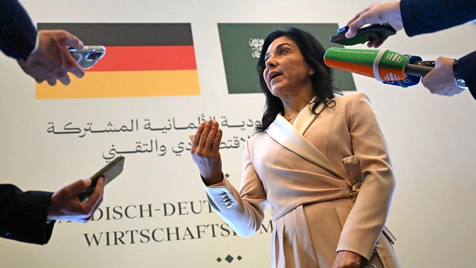 Wirtschaftsministerin Katherina Reiche (CDU) meint: Die relativ niedrigen Gasspeicher-F&uuml;llst&auml;nde sind kein Grund zur Sorge.