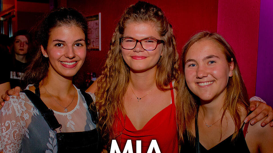 Beste Stimmung auf der Oberstufenparty im Mia Nightclub in Cham. Beste Stimmung auf der Oberstufenparty im Mia Nightclub in Cham.