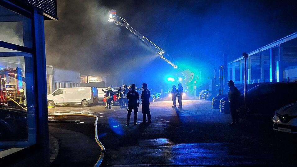 Bilder vom Einsatz in der Chamer Stra&szlig;e