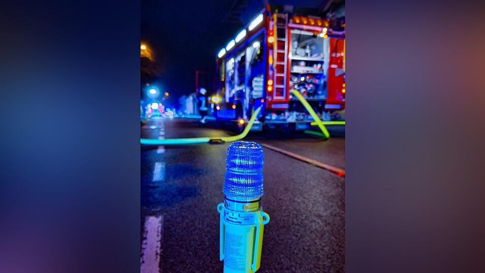 Immer wieder halten sich Bürger nicht an Absperrungen der Feuerwehr. Mittlerweile, so die Freiwillige Feuerwehr, werde jeder Vorfall zur Anzeige gebracht. Immer wieder halten sich Bürger nicht an Absperrungen der Feuerwehr. Mittlerweile, so die Freiwillige Feuerwehr, werde jeder Vorfall zur Anzeige gebracht.