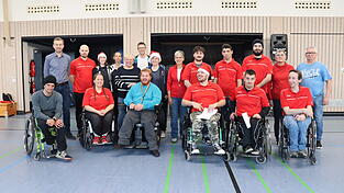 Die Rolligruppe zusammen mit den unermüdlichen Turnierhelfern und Schirmherrn Bürgermeister Georg Edbauer.