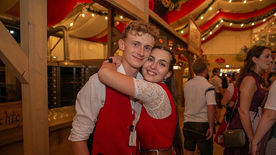 Die Partybilder vom Samstag, 13. August 2022, aus dem Festzelt Greindl.