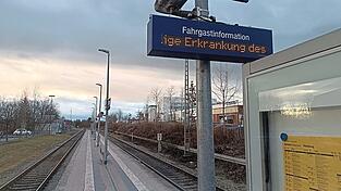 Auf den Bahnstrecken Landshut-Mühldorf und Mühldorf-Eggenfelden fuhren am Mittwoch keine Züge.