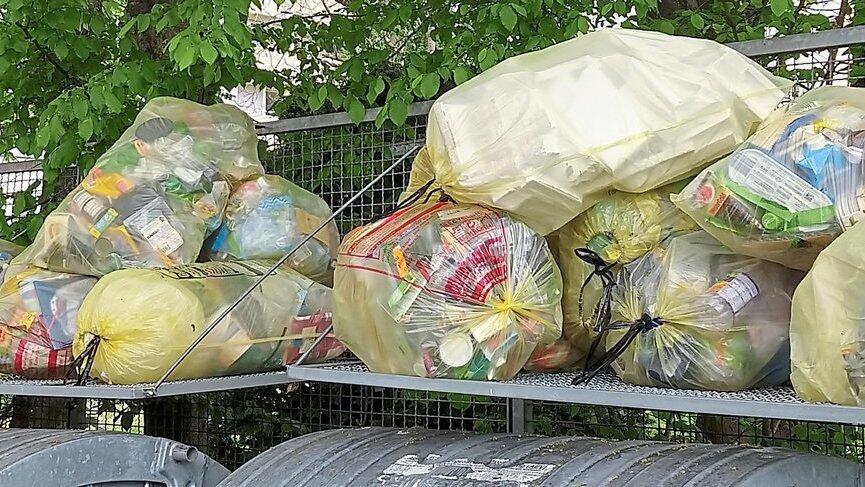 Momentan l&auml;uft ein Gutachten, ob sich ein gelber Sack im Landkreis Regensburg lohnt.