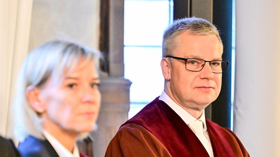 Die Angeklagte soll Angriff im Namen des IS ver&uuml;bt haben, so die Staatsanwaltschaft.