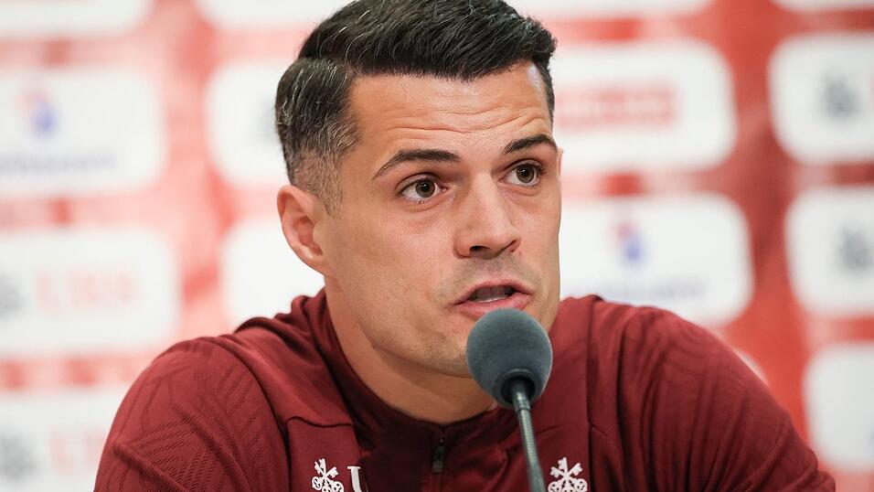 Xhaka gibt nun zu: Die Impfbestätigung war erworben. Xhaka gibt nun zu: Die Impfbestätigung war erworben.