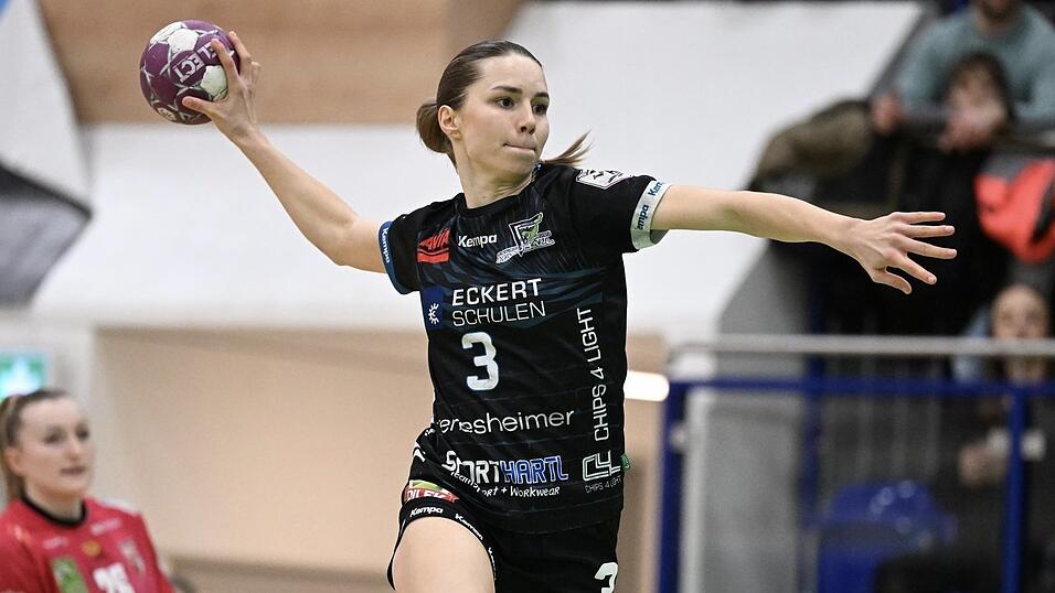 Linksau&szlig;en Anika Neuer legt eine Sportpause ein und wird zun&auml;chst nicht mehr f&uuml;r den Handball-Zweitligisten ESV 1927 Regensburg auflaufen.