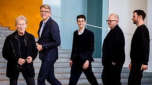 Musikschaffende sind sehr unzufrieden mit der Vergütung durch Streamingdienste. Musikschaffende sind sehr unzufrieden mit der Vergütung durch Streamingdienste.