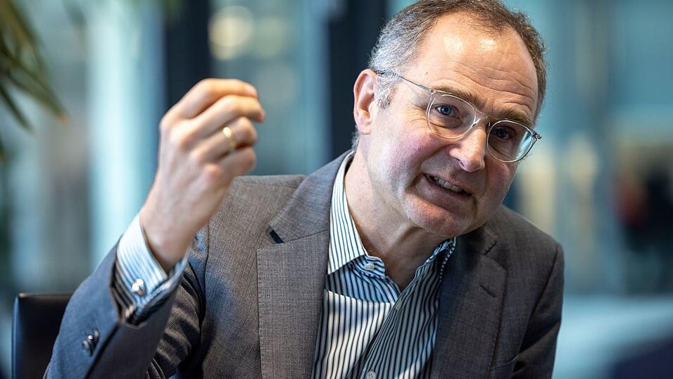 Börsenchef Leithner warnt vor Milliardenlasten in der gesetzlichen Rentenversicherung. Börsenchef Leithner warnt vor Milliardenlasten in der gesetzlichen Rentenversicherung.