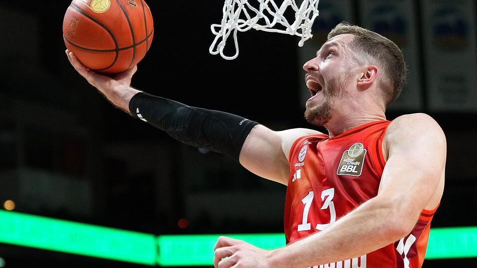 Andreas Obst gelingt mit den Bayern die &Uuml;berraschung beim Tabellenf&uuml;hrer Tel Aviv. (Archivbild)