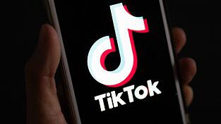 Tiktok ist in den USA aktuell nur online, weil Donald Trump ein Gesetz aushebelte.