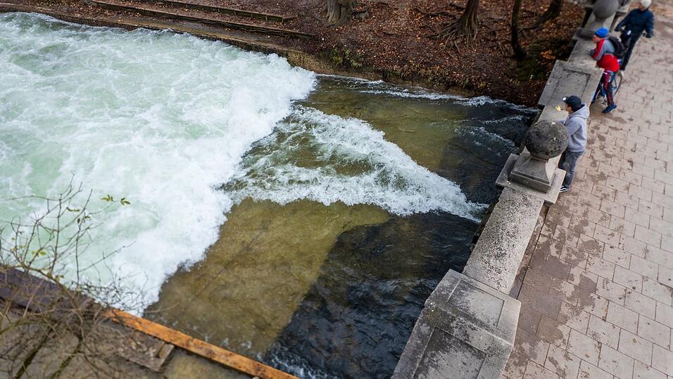 Seit einer Bachreinigung ist die berühmte Welle jedoch verschwunden - der Grund ist noch unklar. (Archivbild) Seit einer Bachreinigung ist die berühmte Welle jedoch verschwunden - der Grund ist noch unklar. (Archivbild)
