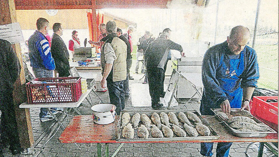 Das Fischessen am Karfreitag im Wiesenter Sportheim hat sich zu einem absoluten Renner entwickelt. Das Fischessen am Karfreitag im Wiesenter Sportheim hat sich zu einem absoluten Renner entwickelt.