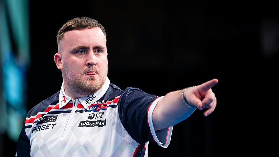 England mit Einzel-Weltmeister Luke Littler steht nach einem Zittersieg im Halbfinale. England mit Einzel-Weltmeister Luke Littler steht nach einem Zittersieg im Halbfinale.
