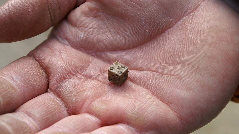 Aufregende Funde machten die Arch&auml;ologen am Kollerparkplatz. (Fotos: r&uuml;d)