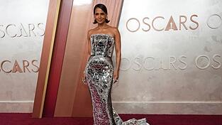 Halle Berry küsste Adrien Brody vor der Oscar-Verleihung auf den Mund.