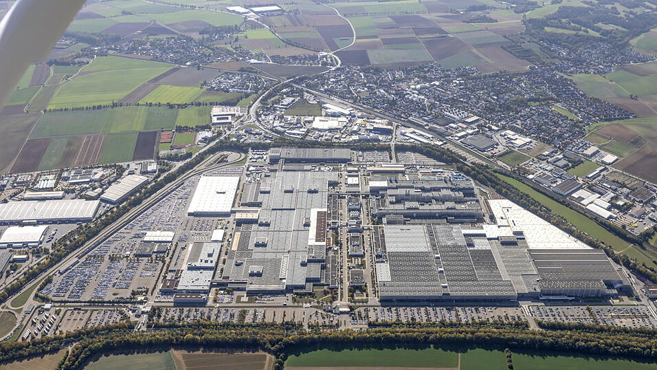 Das BMW-Werk in Regensburg. Das BMW-Werk in Regensburg.