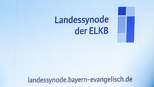 Mehr als 100 Menschen geh&ouml;ren der bayerischen Landessynode an. (Symbolbild)