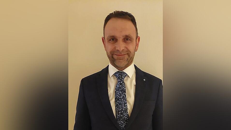 Franz Albang kandidiert in Tiefenbach als Bürgermeister. Franz Albang kandidiert in Tiefenbach als Bürgermeister.