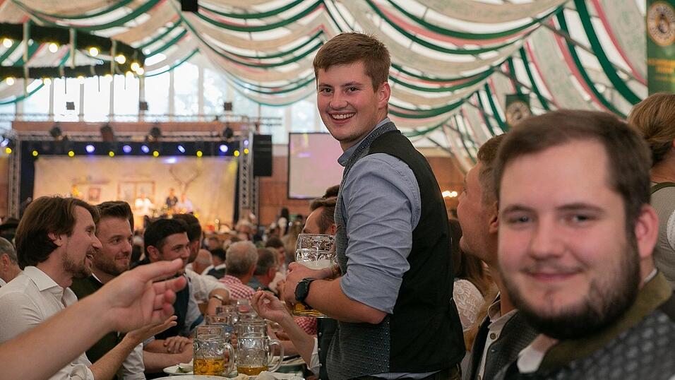 Die Partybilder vom Freitag, 12. August 2022, aus dem Festzelt Weckmann.