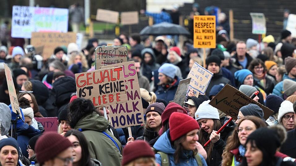 Zu der Demonstration hat unter anderem die Gr&uuml;ne Jugend aufgerufen.