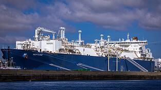 Über die deutschen LNG-Terminals kamen am Montag rund 15 Prozent der deutschen Gasimporte. (Archivbild)