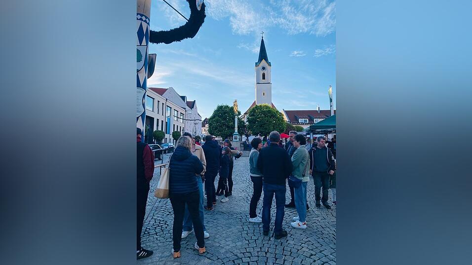 Trotz &bdquo;kalter Sophie&ldquo; kamen viele Besucher in die Einkaufsstadt.